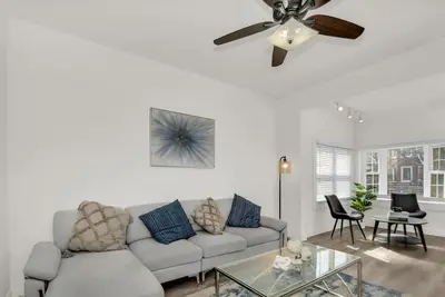 Image de Stylish & Comfy Stay: Close to Downtown