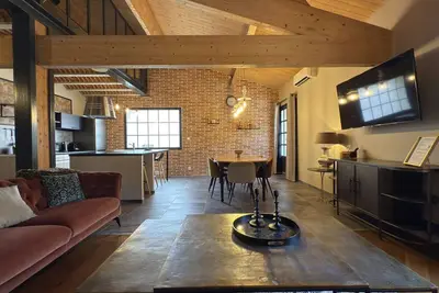 Image de Valras’Loc – Loft Atelier | Appartement de caractère