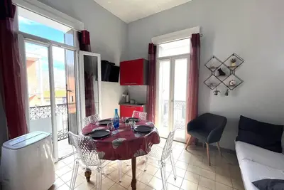 Image de Appartement T2 en centre-ville avec WiFi à Sète