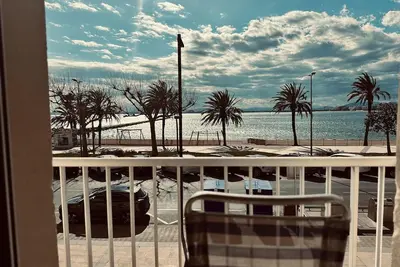 Image de Maritim Sea. Apartamento en primera línea para 4 en Roses