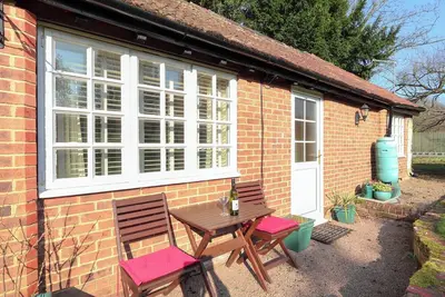 Little Cottage - Uk49275