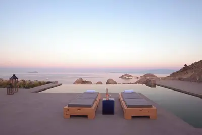 Elegant Villa With Infinity Pool And Aegean Views