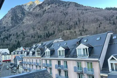 Image de Idéal pour skieurs et curistes (5 minutes à pied des thermes et du télécabine)