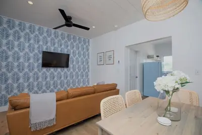 Image de Ocean Boulevard North, 3 min walk to beach!