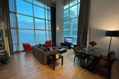 Image de Full Seaview Duplex George Town 2r2b
