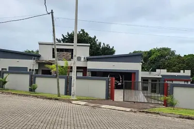 Image de 3-bedroom house in enchanting Praia Do Bilene with WiFi, Ac