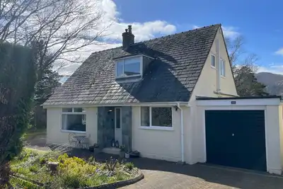 Fern Cottage -  a house that sleeps up to 7 guests  in 4 bedrooms