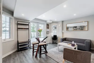 Image de Minutes away from York Region's best attractions!