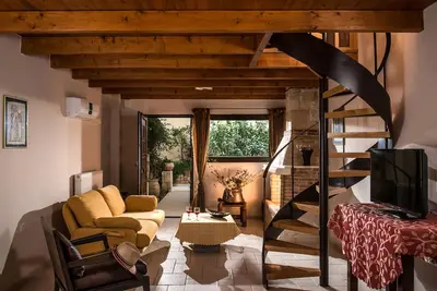 Image de Elia 1, cozy two-level maisonette, close to Heraklion