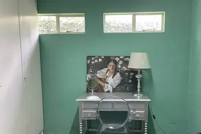 Image de Arty cottage in a beautiful South African garden