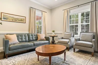 Image de Classic & Beautiful|Dt Durham|3 Bed|2. 5 Ba|Pets Ok