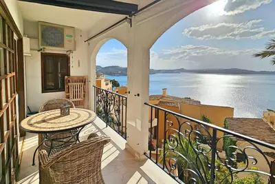 Image de A3026 Apartment with sea view for 4 people in Cala Fornells