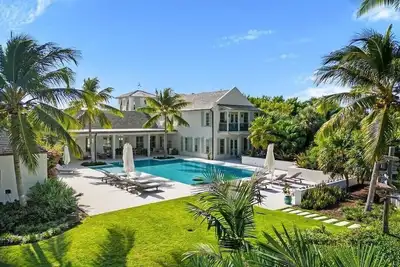 Image de Luxurious Island Retreat in Ocean Club Estates