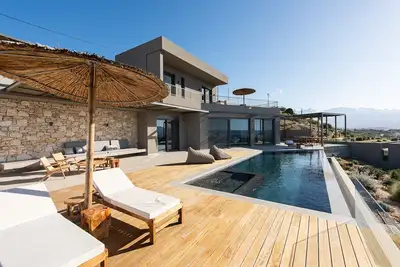 Image de Units Wonderfull Crete Villa | Villa Nikolaos | 3 Bedrooms | Prime Location | Stunning Ocean Views | Modern Furnishing | Private Pool | Chania