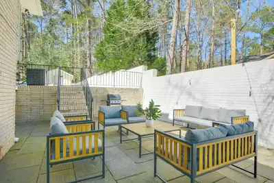 Image de 7 Mi to Dtwn Durham: Home w/ Hot Tub & Game Room!