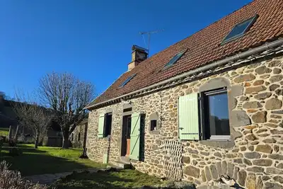 Image de Maison de campagne au calme dans le Cantal. Animaux acceptés.
