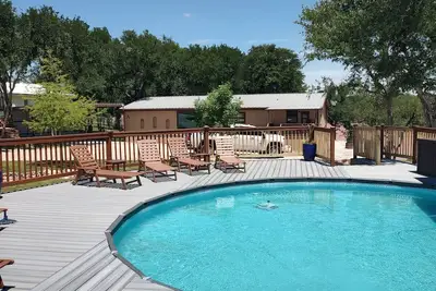 Image de Spacious 6-bedroom house in enjoyable Pk with Waterfront Access Near Rocker-B