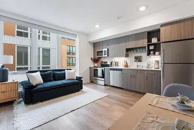 Image de Modern Downtown Studio - Steps from Shops & Dining!