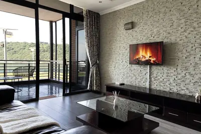 Habour Retreat 2-bedroom apartment with WiFi in Durban Point Waterfront