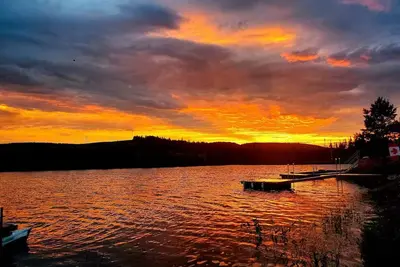 Image de Lakefront Cottage - Sutherland Lake, Ns