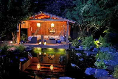 Image de Couple's Oasis w/chef's kitchen, hot tub, swim pond & gardens.