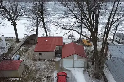 Charming 2-bedroom cabin on Lake Osakis