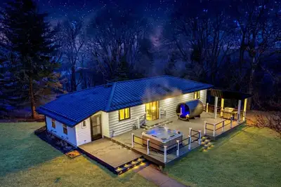 Image de Riverwoods Retreat | Game Room, Hot Tub & Sauna