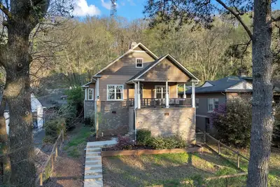 Image de Luxury Modern Stay 3br/2ba Pet Friendly Home Near Uab