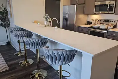 Image de 1bd Cozy Apt Cain's Ball & Bok