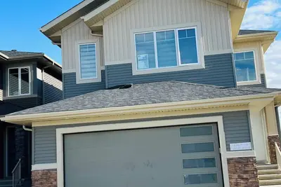 Image de West Edmonton Oasis for the Family- Close to River Cree & Wem, Highways, Park