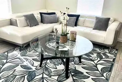 Image de Lux 2bed 2bath close to airport, mall, hospital, Hwy