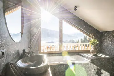 Image de Chalet confortable à Wölting avec étang de baignade naturel