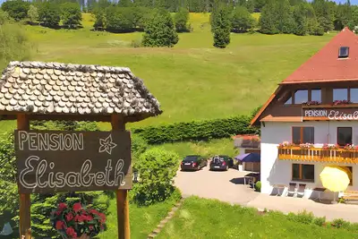 Appartement 'Nr 6' avec vue sur les montagnes, terrasse privée et Wi-Fi