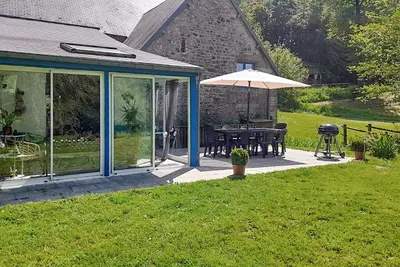 Image de 5 bedroom awesome home in Villedieu-les-Poêles