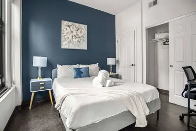 Image de CozySuites Stunning 1br in Downtown Pitts #27