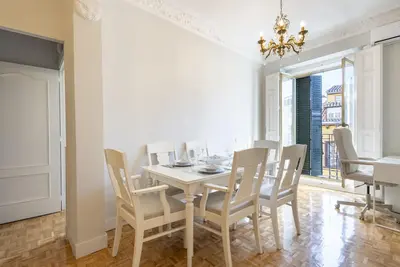 Image de Appartement confortable avec balcons dans le centre de Madrid, à quelques pas de la Plaza Mayor.