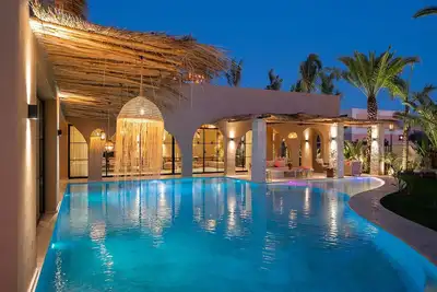 Image de Villa Bali avec piscine privée chauffée, sauna, proche du golf d’Amelkis