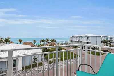 Seashell Sanctuary 1b 2Ba Pool Clubhouse Elevator