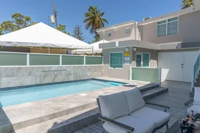 Image de Beachfront Studios 4&5 2 Br/2 Bath & Pool - Dorado