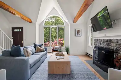 Image de Comfort Mins from Nauset Light Beach!