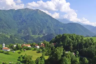 Image de 2-bedroom guest suite in Logaršče w/Mountain Views near Most na Soči