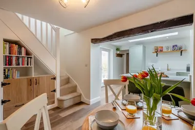 Image de Stone Cottage - Deux Chambres Maison, Couchages 4
