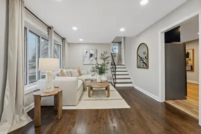 Image de Elevated Stay 3br in Addison Lcp Collection