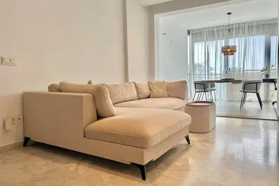 Image de New & Spacious 2 bedroom beach apartment in Fuengirola