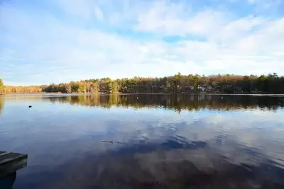 Image de Lakeside Serenity! 3br/2b Lake Front Retreat with Stunning Views