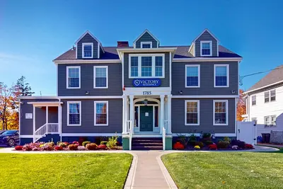 Image de Spacious apartment near Holyoke Medical Center + dedicated office area