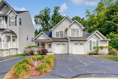 Image de The Reserves of Nassau townhome w/shared pool, W/D & free Wifi