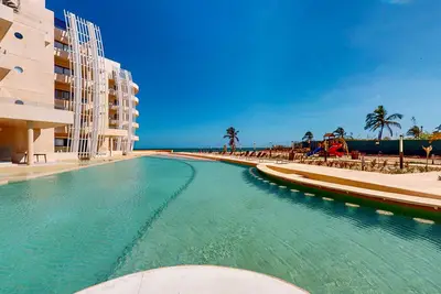 Image de Gulf-view getaway with a furnished terrace, pool, & easy beach access