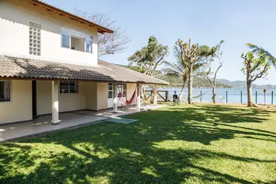 Image de Lakehouse – Refuge Exclusif en Bord de l’Eau