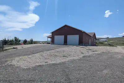 Image de Charming 3-bedroom house with Ac, WiFi in beautiful Lander